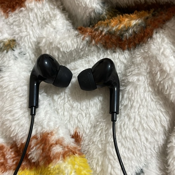 headphones - Picture 3 of 8